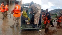 Death toll from floods rises to 335, Army speeds up recuse operations