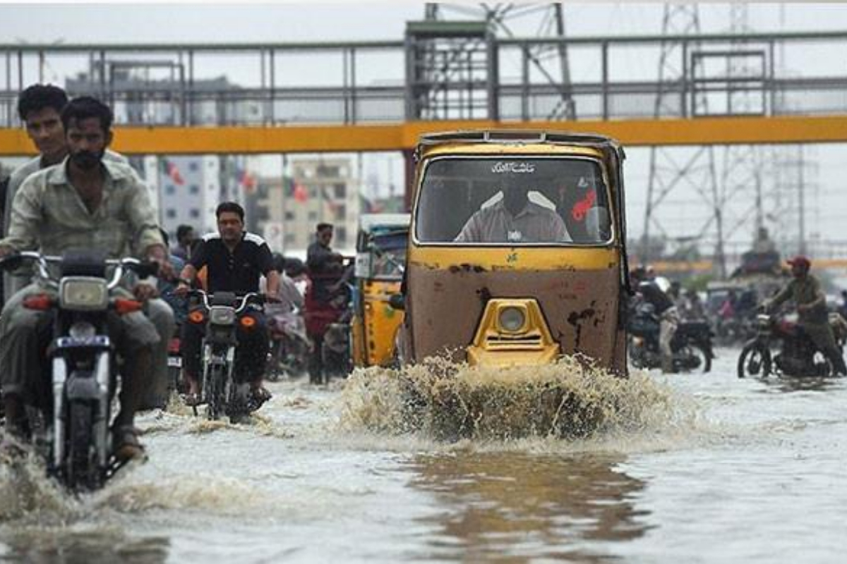 Karachi once again at risk, heavy rain is expected between August 24 and 28