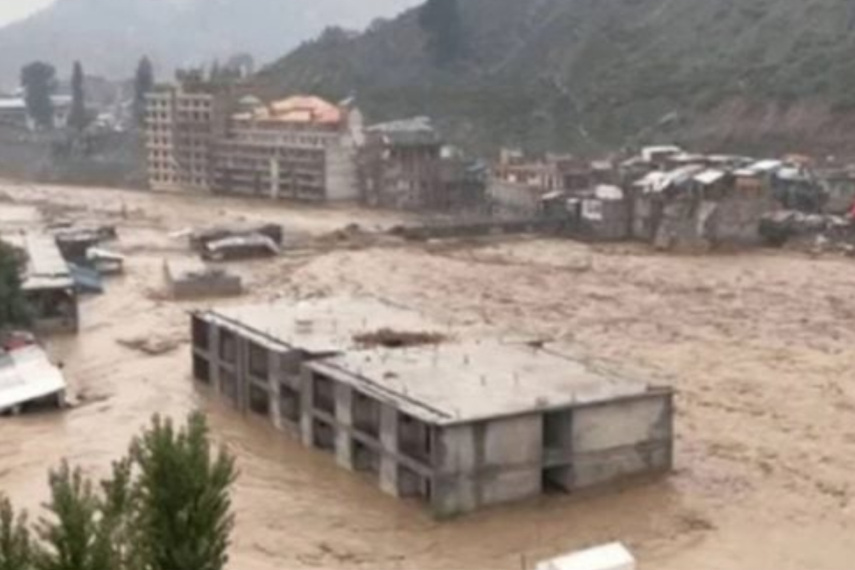 Heavy storms cause destruction in D.I. Khan, 8 people dead 47 injured