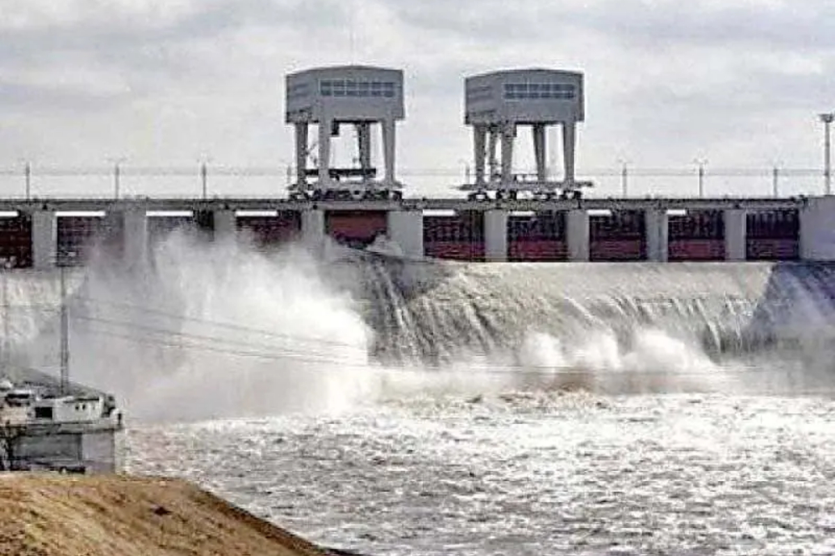 NDMA issues high alert says 48 hours are critical, India may release water from Thein Dam