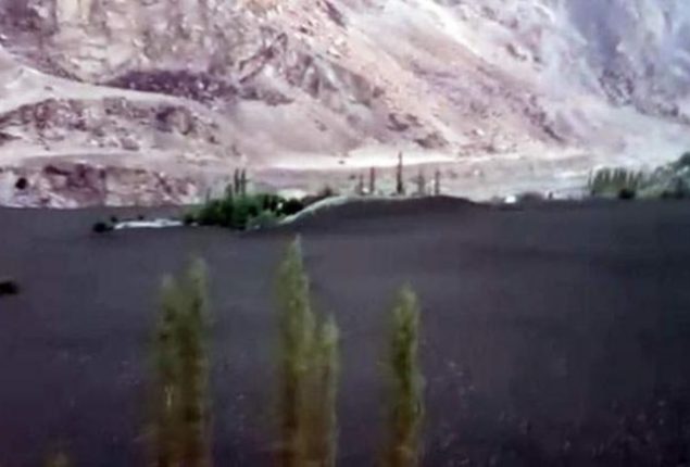 Glacial outburst