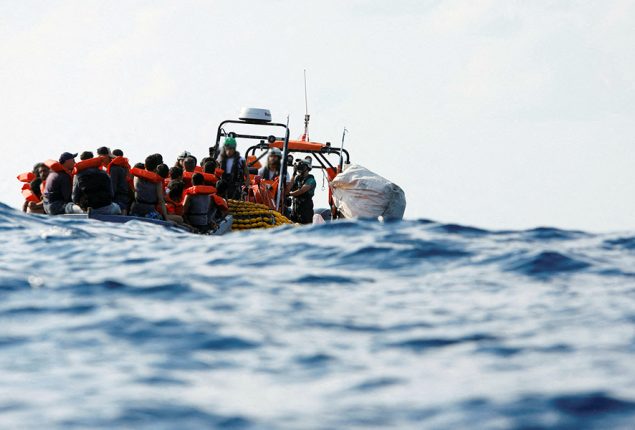 Over 65 refugees and migrants dead after boat sinks off Yemen coast