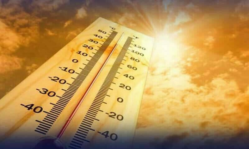 Hot and humid weather to persist in Karachi over the next 24 hours