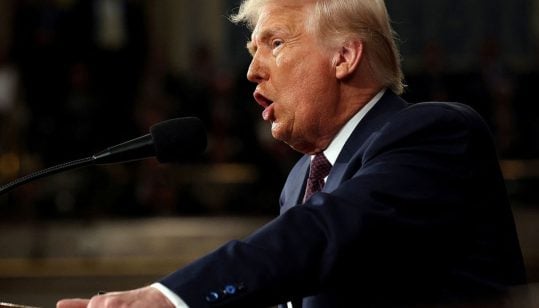 Trump Says He Could Easily Make Peace Between Pakistan-Afghanistan