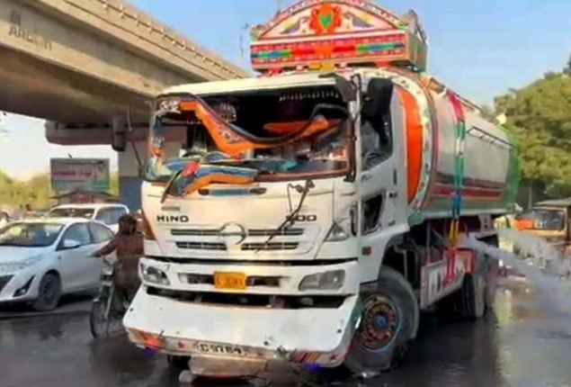 Mother, son killed as water tanker hits motorcycle in Karachi