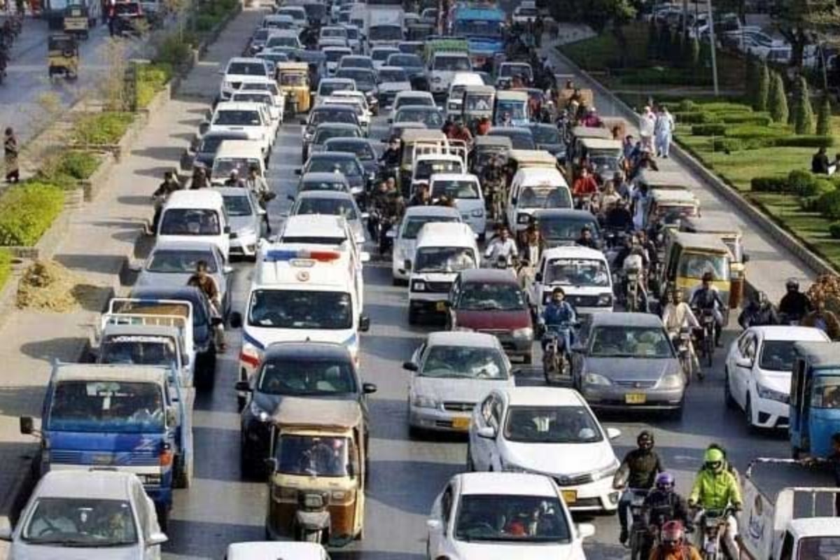 Traffic police announce alternative routes for 12 Rabi-ul-Awal processions in Karachi