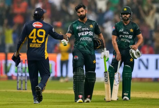 Asia Cup Final: Pakistan scores 77 runs in 9 overs without any wicket loss