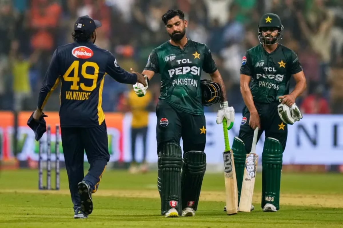 Asia Cup Final: Pakistan scores 77 runs in 9 overs without any wicket loss