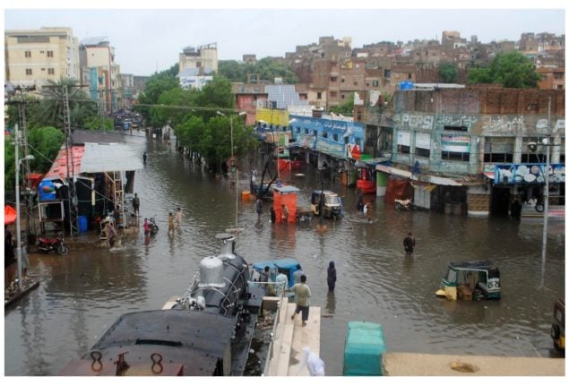 Pakistan monsoon crisis: 907 dead, thousands displaced as floods wreak havoc