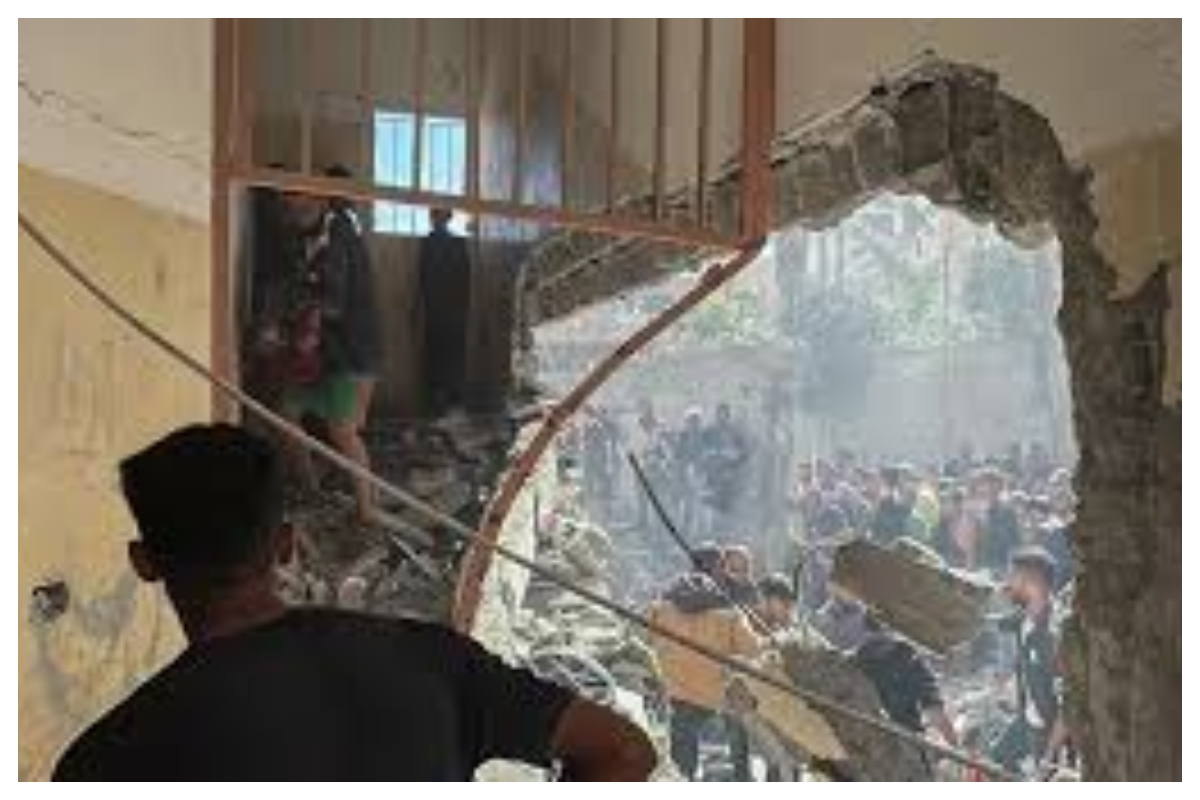 Israeli attacks on school, tents and homes kill at least 17 in Gaza