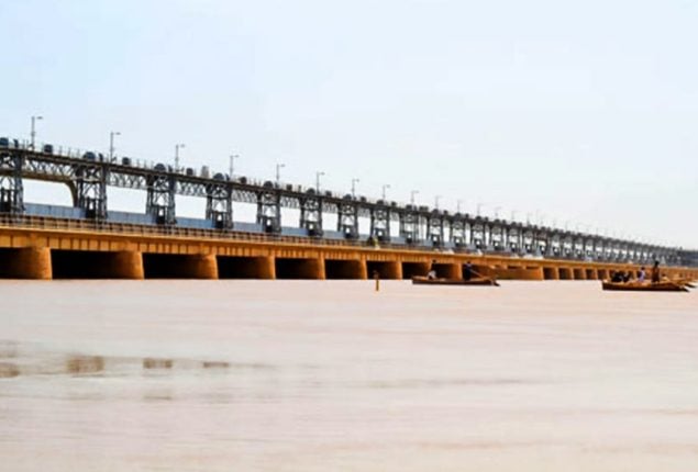 Kotri Barrage records surge in water inflow amid medium flood