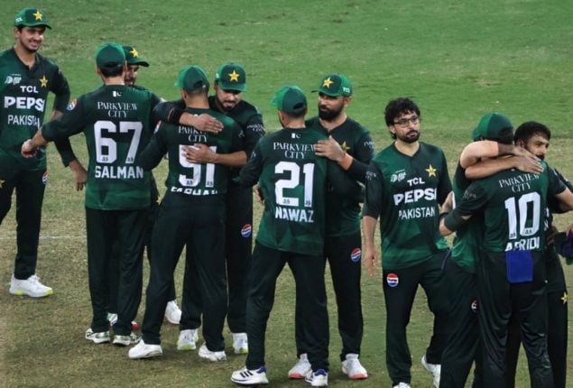 Pakistan cricket team dedicates final match fee to May 7 victims