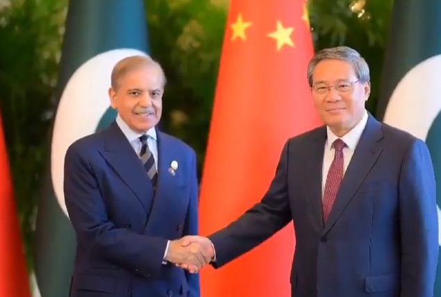 PM Sharif and Chinese counterpart ink multiple MoUs