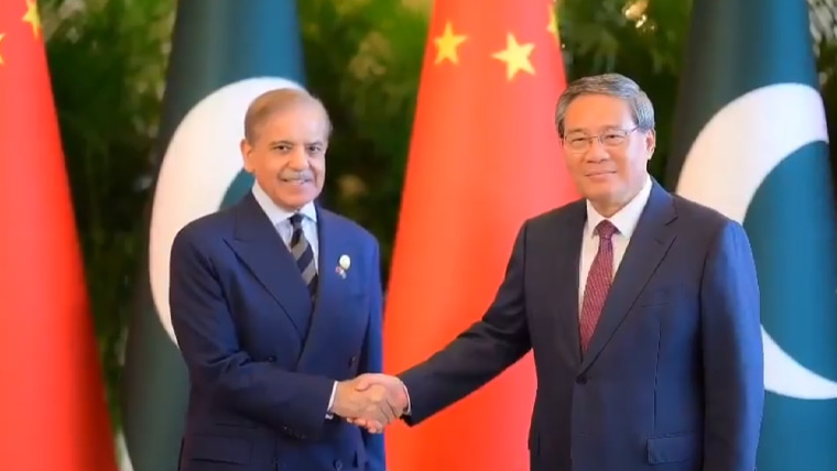 PM Sharif and Chinese counterpart ink multiple MoUs