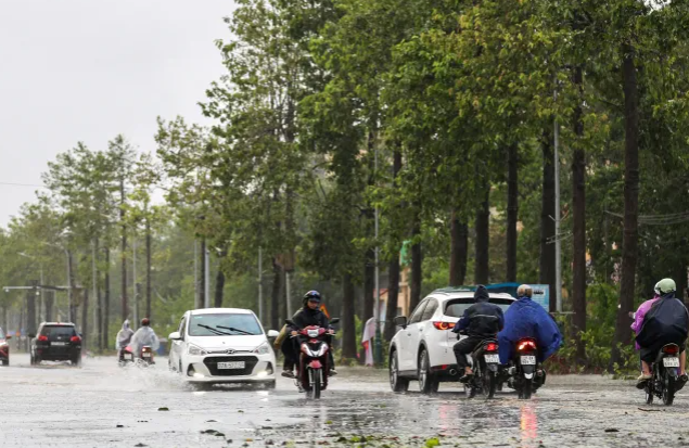 At least 12 dead, 17 missing as Typhoon Bualoi slams into Vietnam