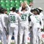 Pakistan's top order falls again as South Africa leads by 71