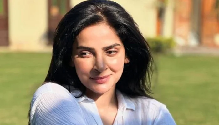 Saba Qamar speaks on mental health after suffering a heart attack