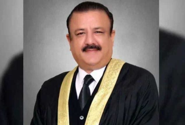 SHC suspends KU’s order cancelling Justice Jahangiri’s degree