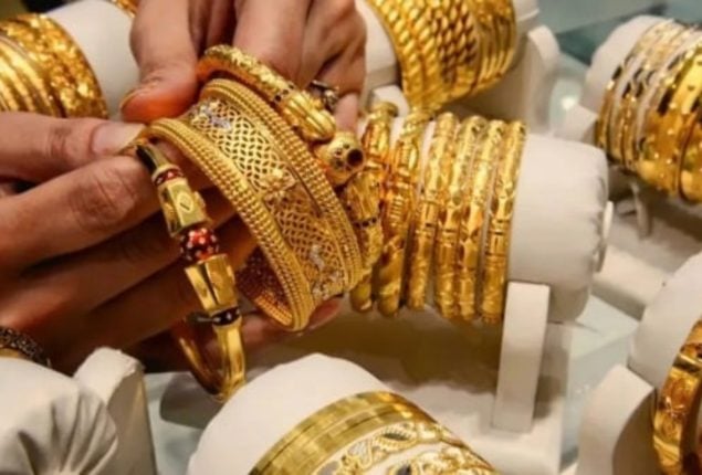 Gold prices increase by Rs 5400 per tola