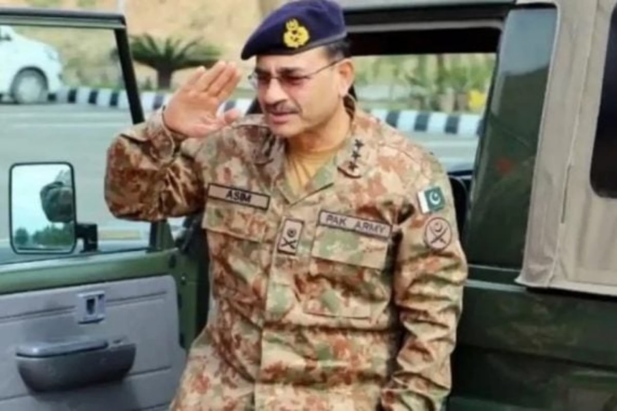 Field Marshal Syed Asim Munir Visits Pak-Afghan border to encourages soldiers at frontline posts