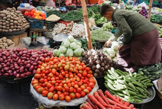 Weekly inflation rises in Pakistan; annual rate reaches 4.57%