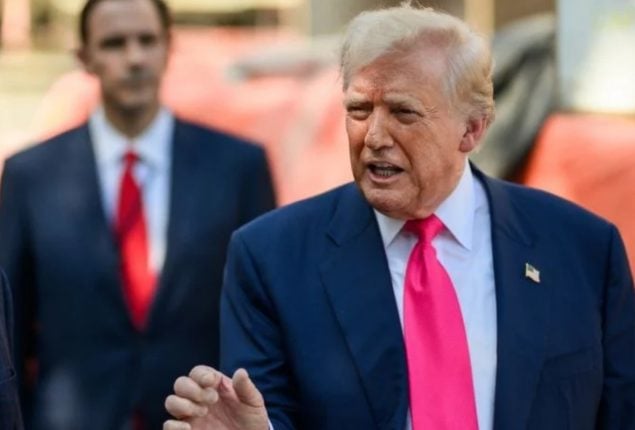 Trump says ending Pakistan–Afghanistan war would be “very easy”