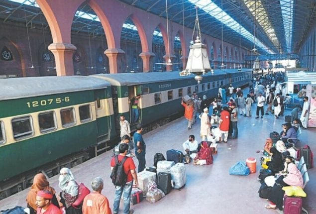 Pakistan Railways announces new winter schedule for passenger trains