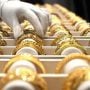 Gold prices surge by Rs6, 900 per tola across Pakistan