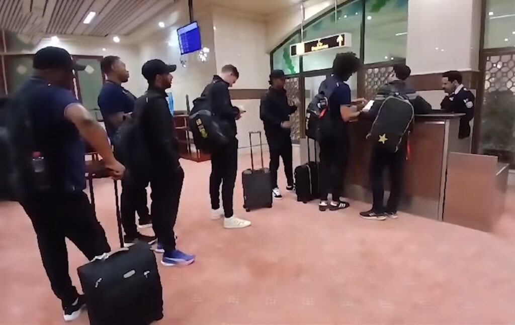 South African cricket team lands in Lahore for high-stakes test series