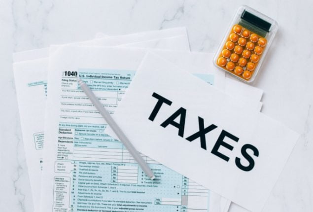 FBR announces mandatory registration for individuals paying Rs500,000 in taxes