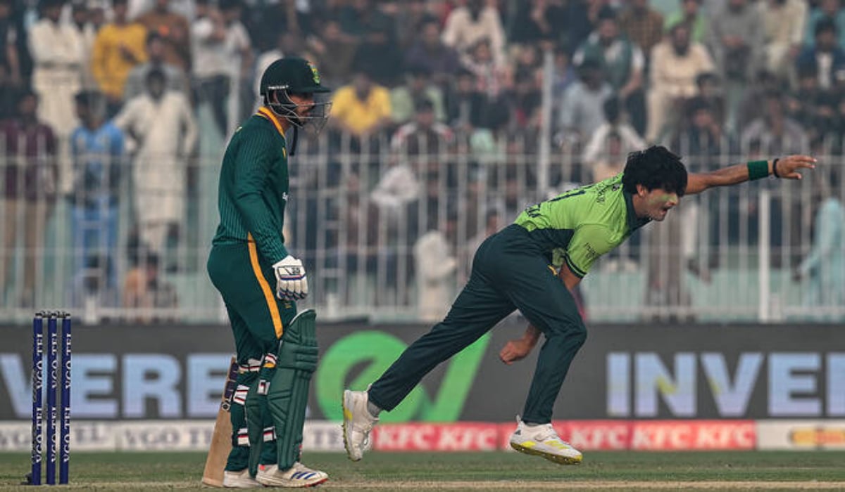 Second One-Day International: South Africa defeat Pakistan by eight wickets