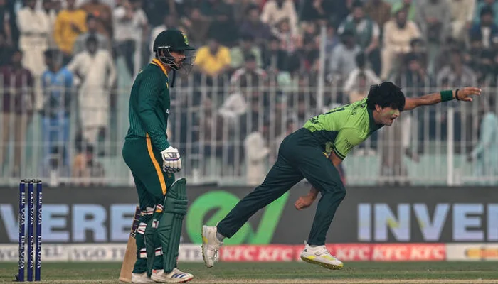 Second One-Day International: South Africa defeat Pakistan by eight wickets