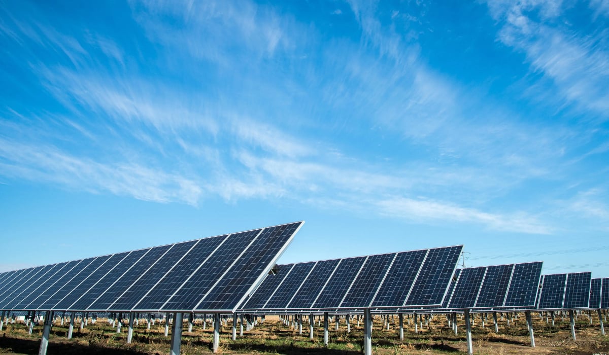 Pakistan’s Fossil Fuels demand declines as Solar Energy gains momentum