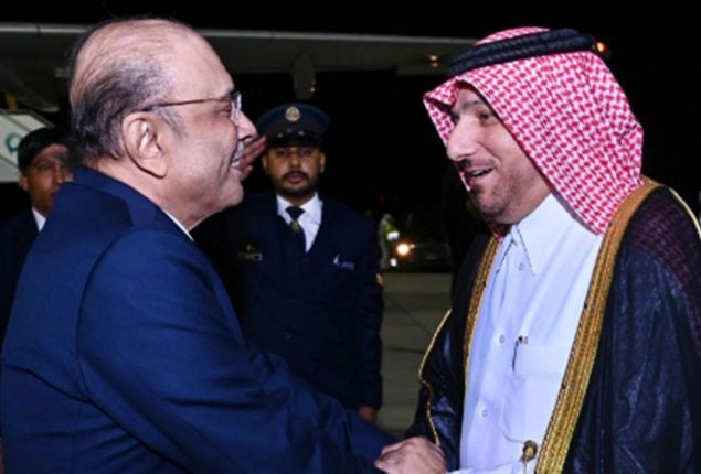 President Zardari arrives in Qatar to attend World Summit 