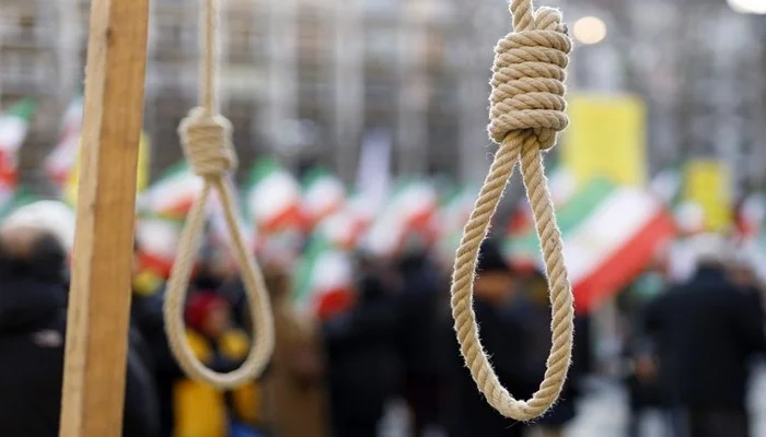 Public execution of rape convict reported in Iran’s Semnan province.