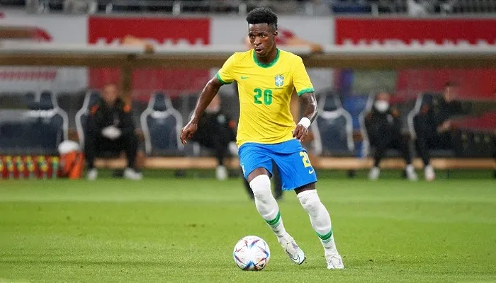 Brazilian star Vinícius Júnior becomes the most followed athlete online.