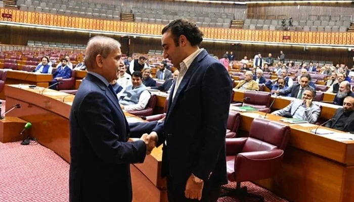 27th Constitutional Amendment: Government, PPP bridge differences, draft finialized