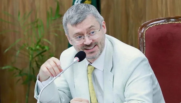 Russia offers mediation in Pakistan-India and Pakistan-Afghanistan disputes.