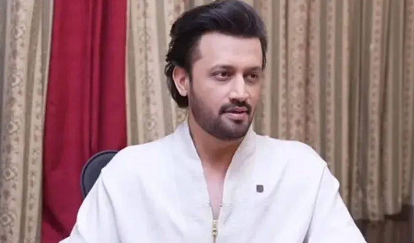 Atif Aslam responds to controversy over high interview charges