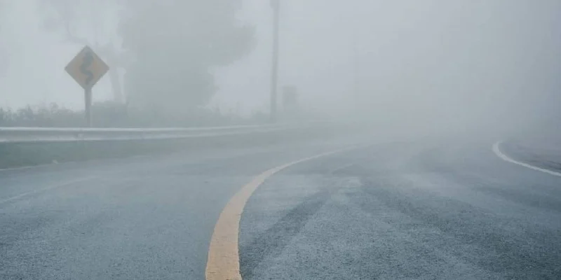 Dense fog forces closure of several motorways across Pakistan