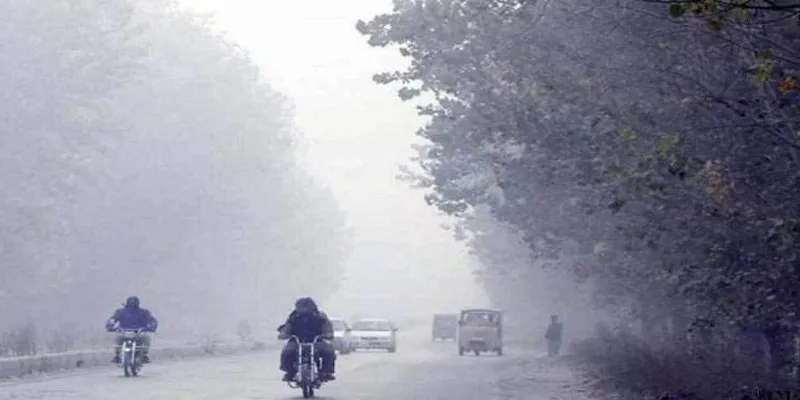cool nights and warm days continue across Karachi