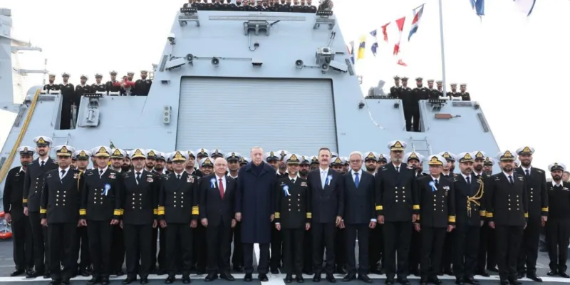 Pakistan unveils PNS Khyber with Turkish collaboration