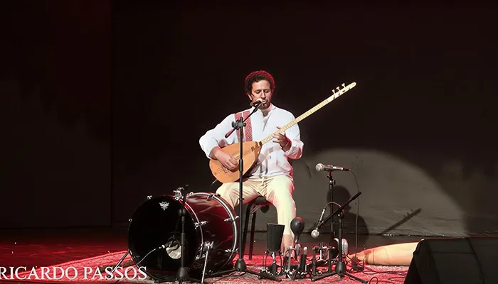 World music maestro Ricardo Passos performs live in Lahore