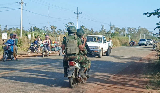 Thailand and Cambodia resume border clashes ahead of talks