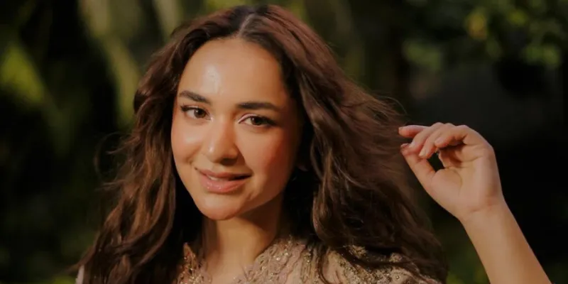 Yumna Zaidi wows with style, faces criticism for bold look