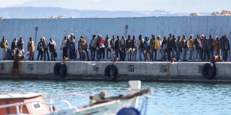 Greece rescues over 500 asylum seekers off crete