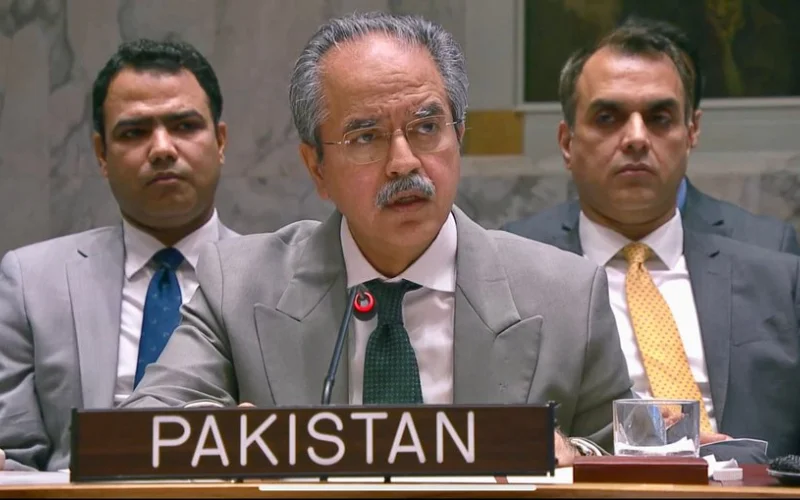 Pakistan calls for peaceful Iran at UN Security Council meeting
