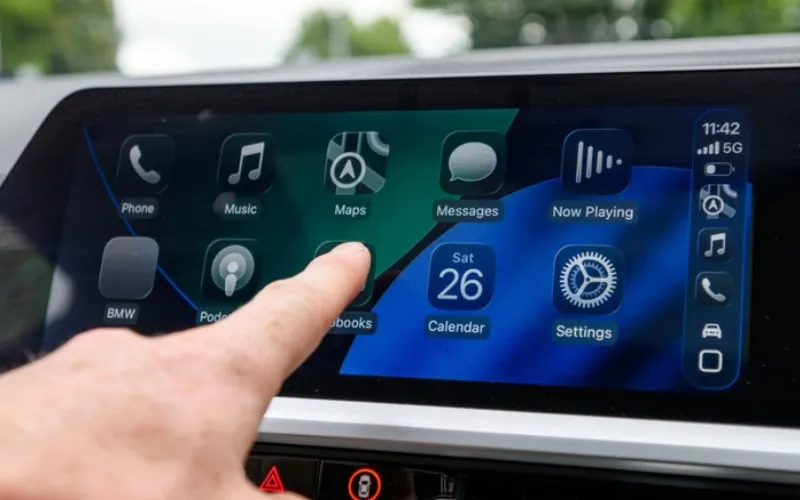 Apple adds more customization to CarPlay in its latest iPhone update