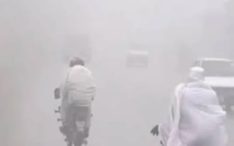 Karachi shivers as cold wave pushes ‘feels like’ temperature to 6°C