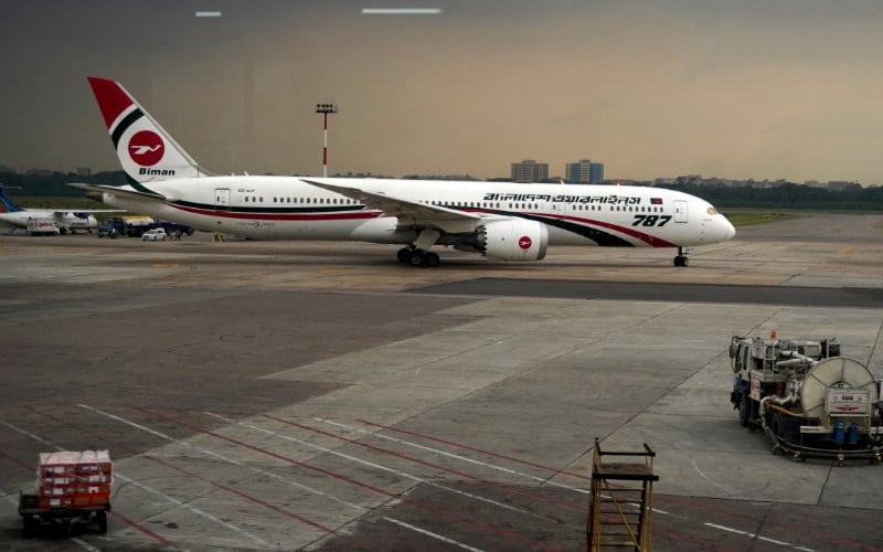 First Bangladesh flight in 14 years touches down in Karachi